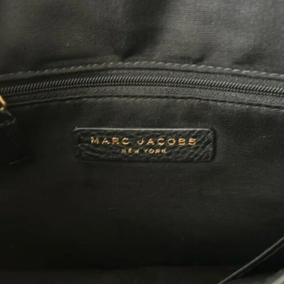 Marc Jacobs Black Pebbled Leather Crossbody Bag | Gold Hardware - Picture 9 of 9
